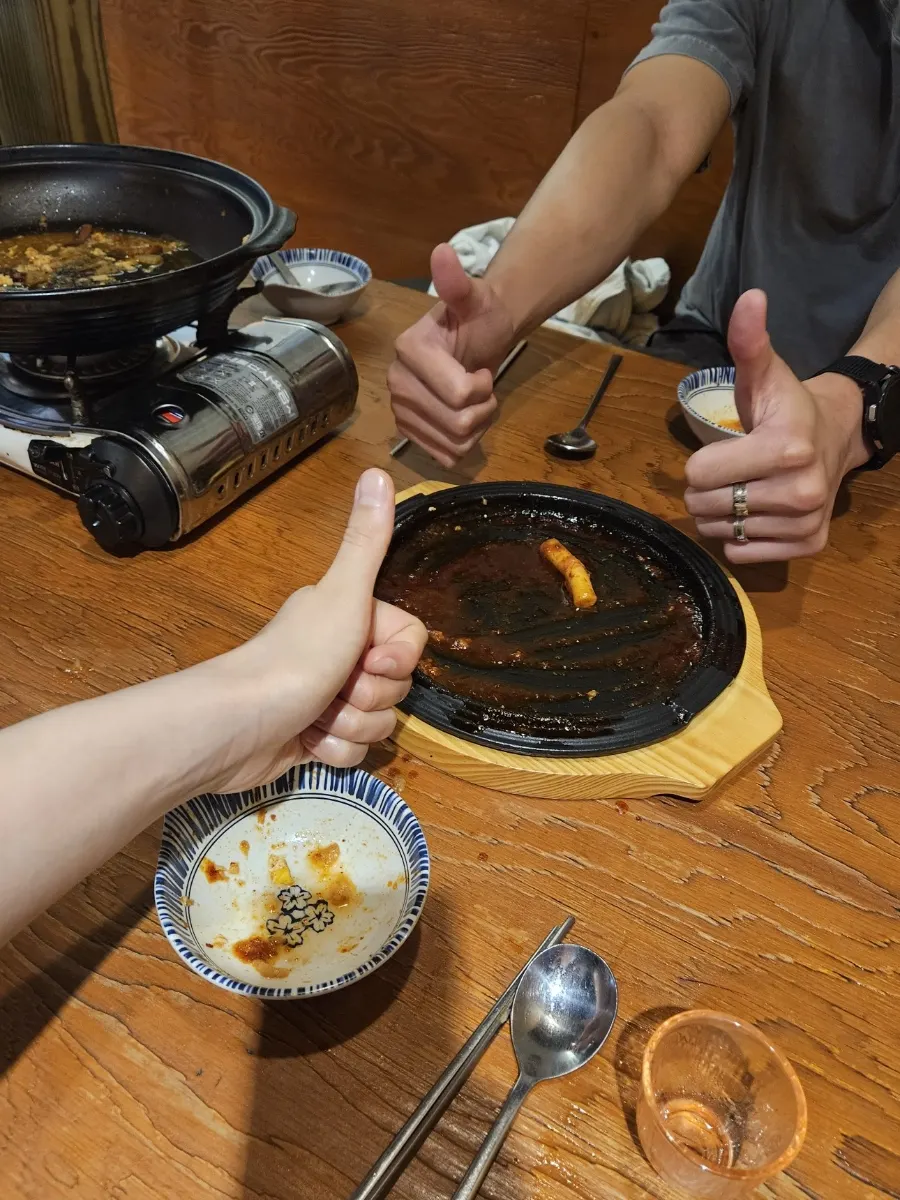 Apgujeong Sinpocha bar-food meal spread