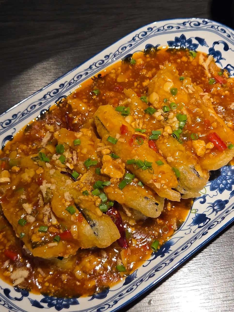 갱스덕 어향가지 한 접시
