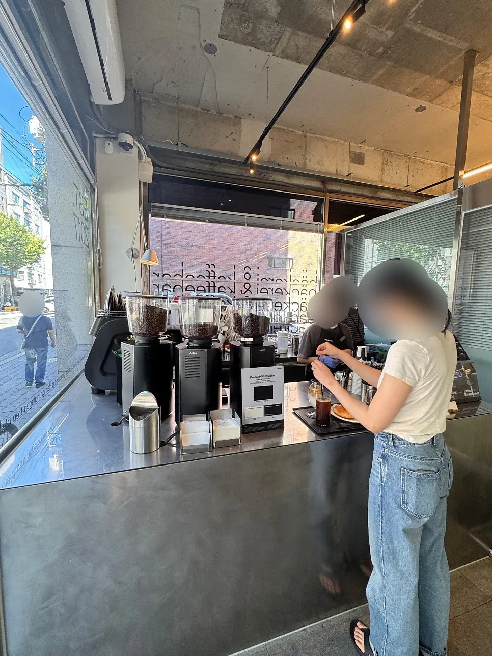 베이커리 카페 실내 공간