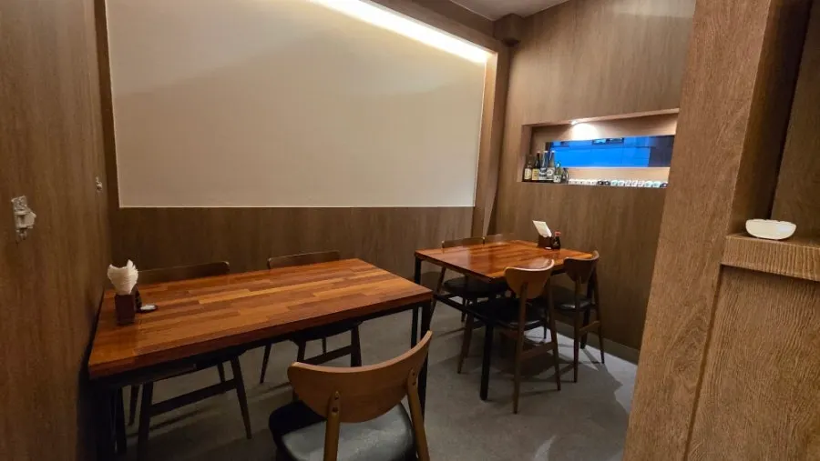 Honma Tuna storefront