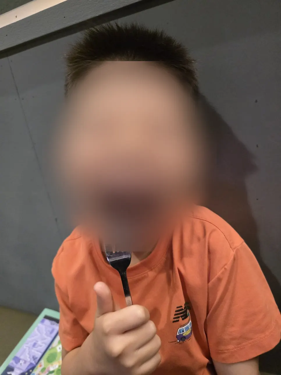 육즙이 살아 있는 흑돼지 목살 한 점