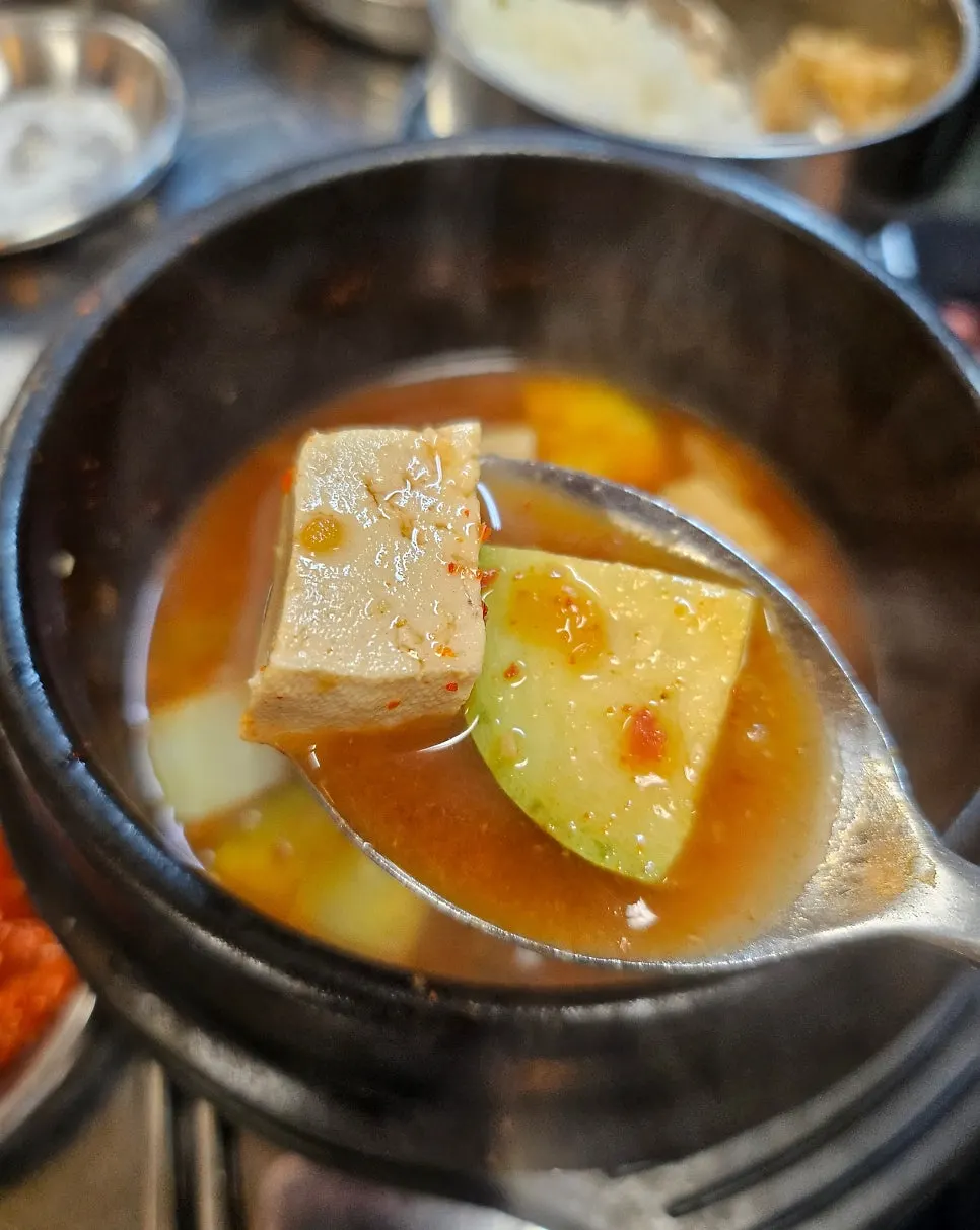 구수한 국물의 된장찌개