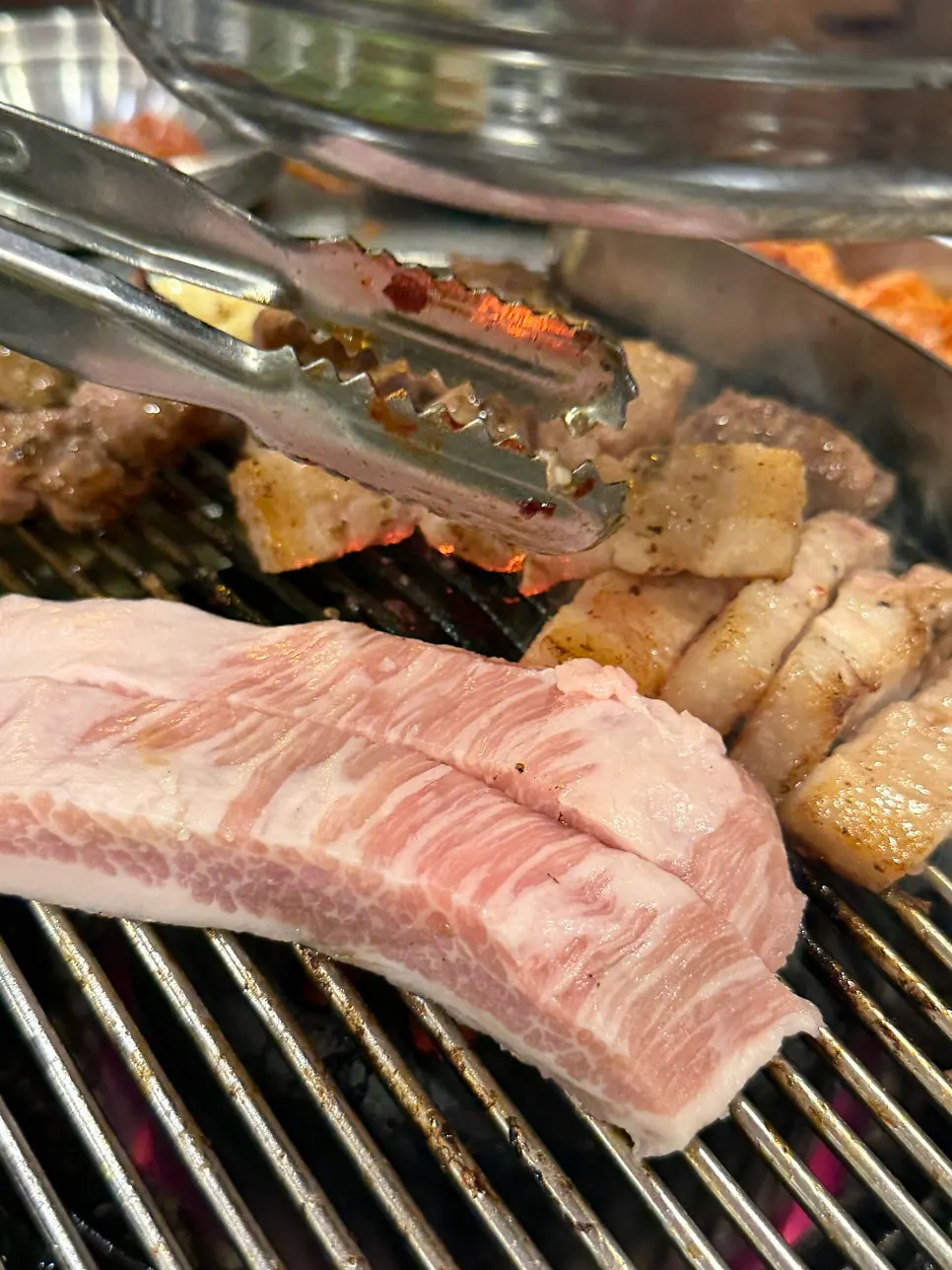 서비스 버섯과 마늘까지 함께 구운 화로