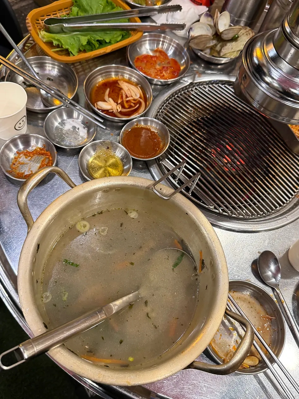 면까지 비운 해물 칼국수 그릇