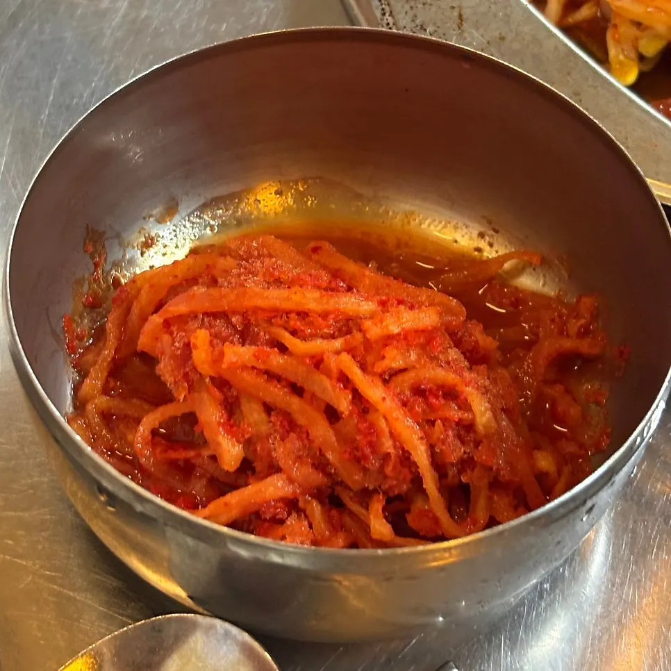 Spicy complimentary bean sprout soup