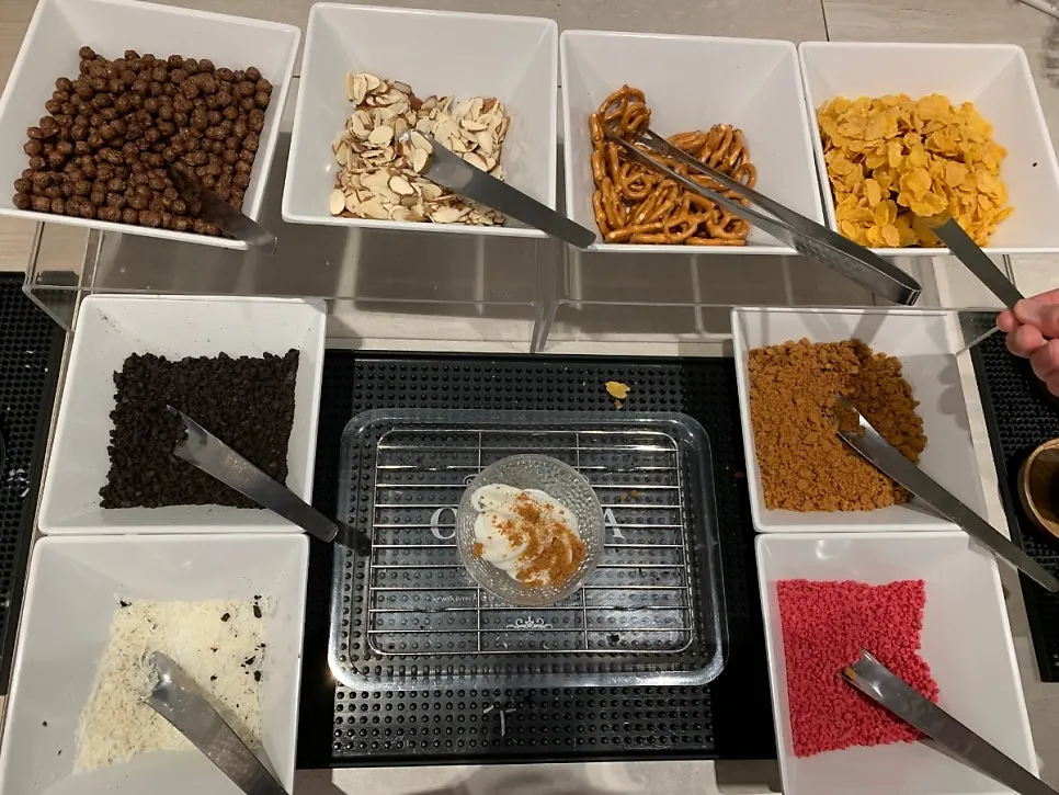Dessert menu at the salad bar