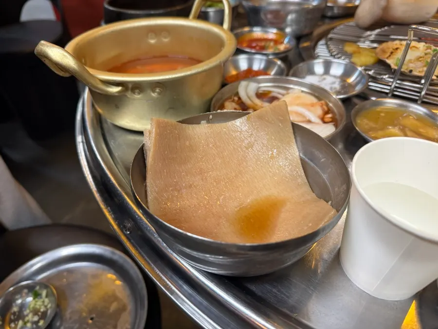 추가 주문한 고기 메뉴