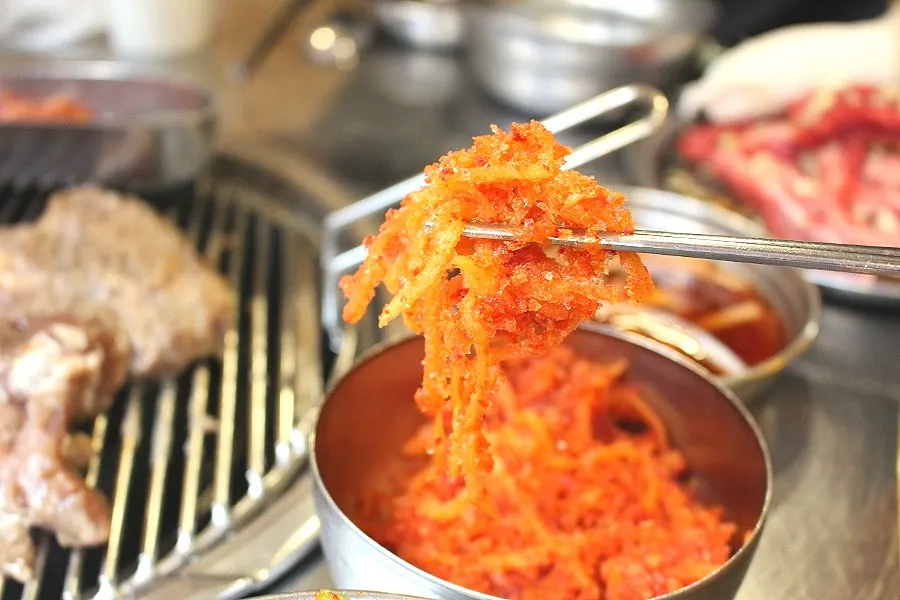 연탄구이와 비빔밥 주문 상차림