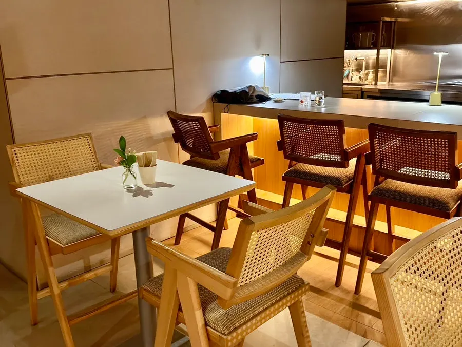 Modern, Korean-styled interior of Gak Seoul