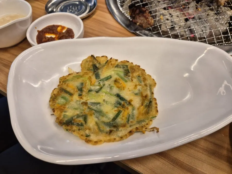 Cooking a self-serve pancake in a frying pan