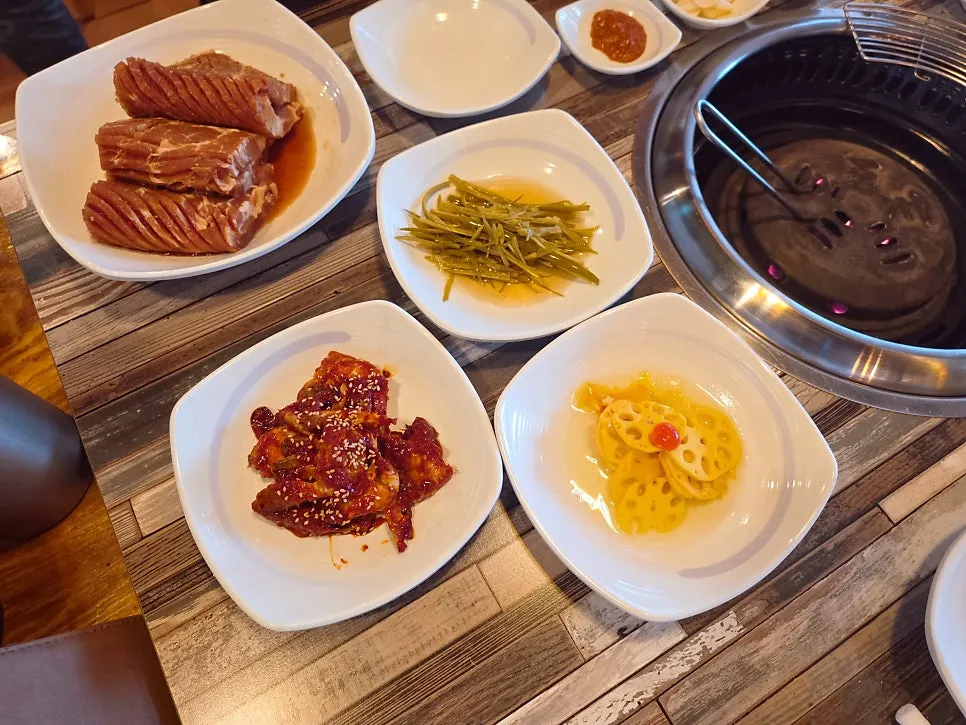 서비스 1인분이 더해진 왕돼지 양념갈비 3인분