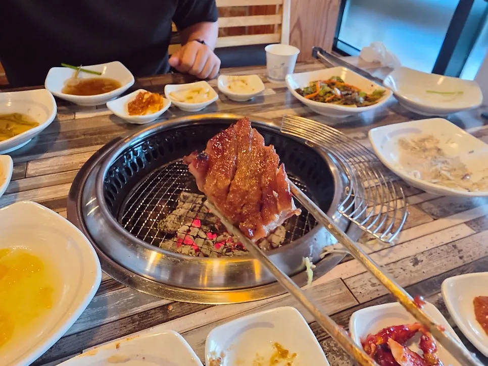 보리 된장을 얹은 양념갈비