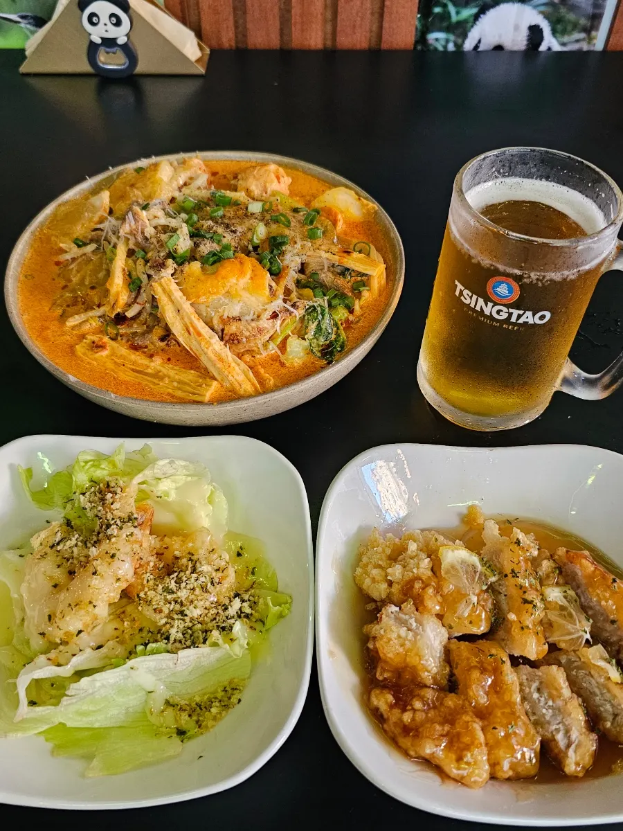 Rosé mala xiang guo set and Tsingtao draft beer