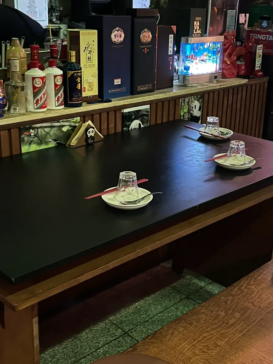 Seating and atmosphere inside Yongju