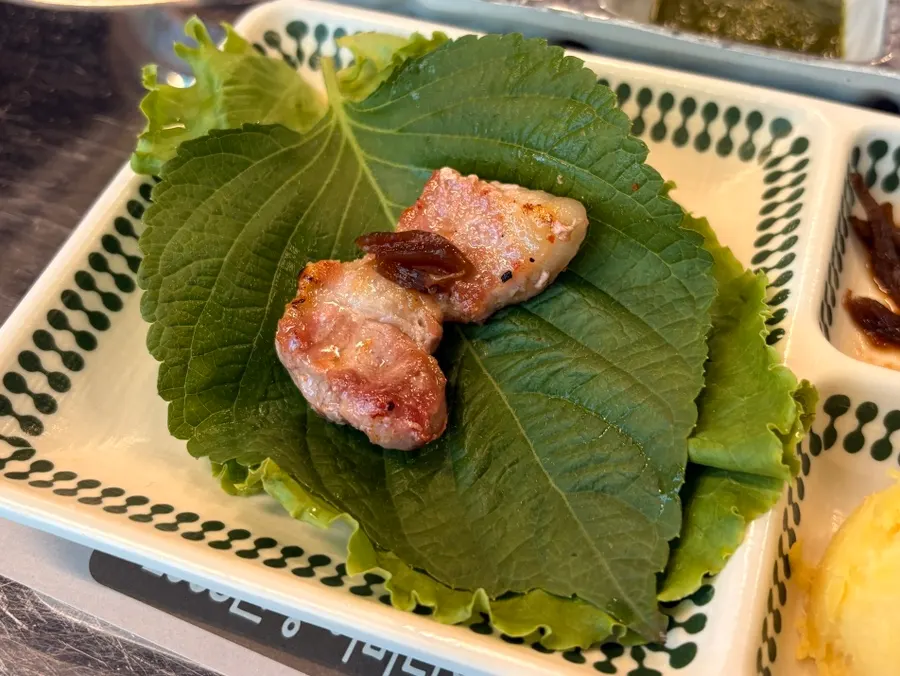 Golden-browned teukmoksal with lettuce wraps