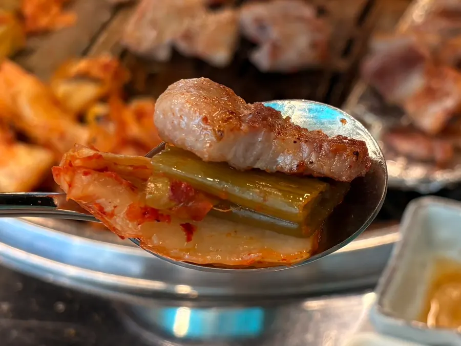 Grilled meat dipped in basil ssamjang