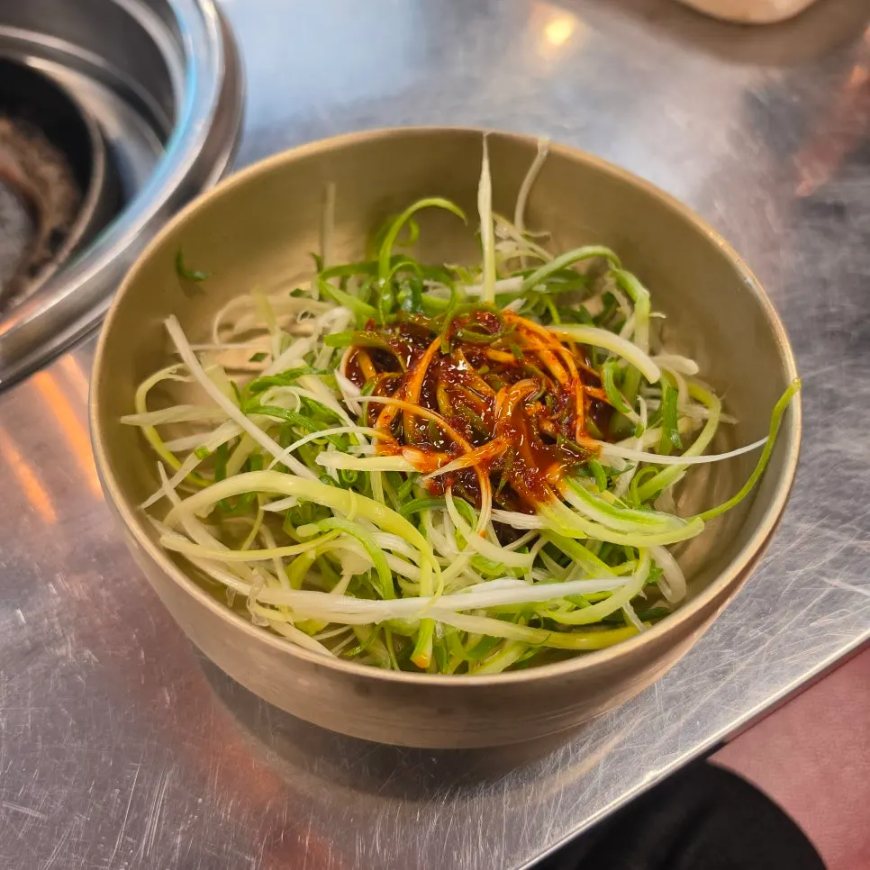Kimchi served as a basic side dish at Galgol Yeontanjip