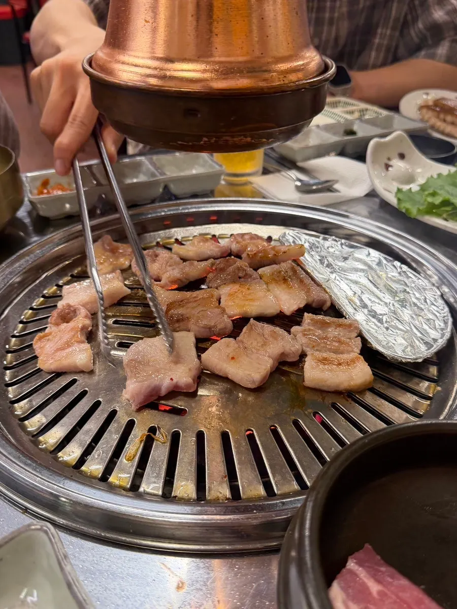줄줄이 특목살 생고기 접시