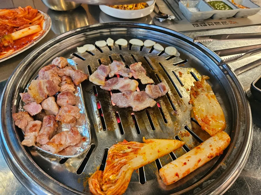 80~90%만 익힌 촉촉한 목살 구이