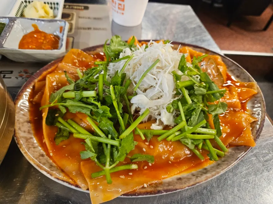 오독오독한 식감의 꼬들살 구이