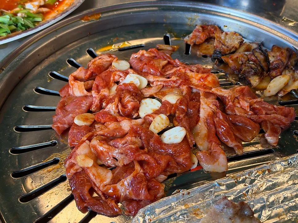 고추장연탄불고기 굽는 모습