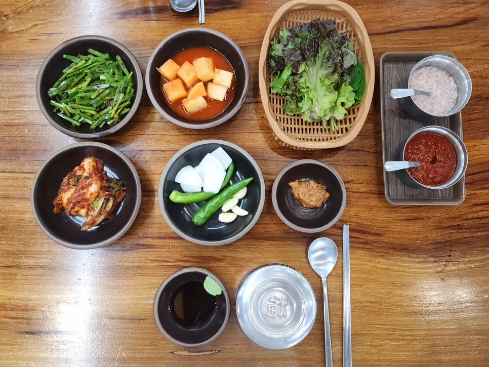 1인 수육 세트와 갈비 시래기국밥