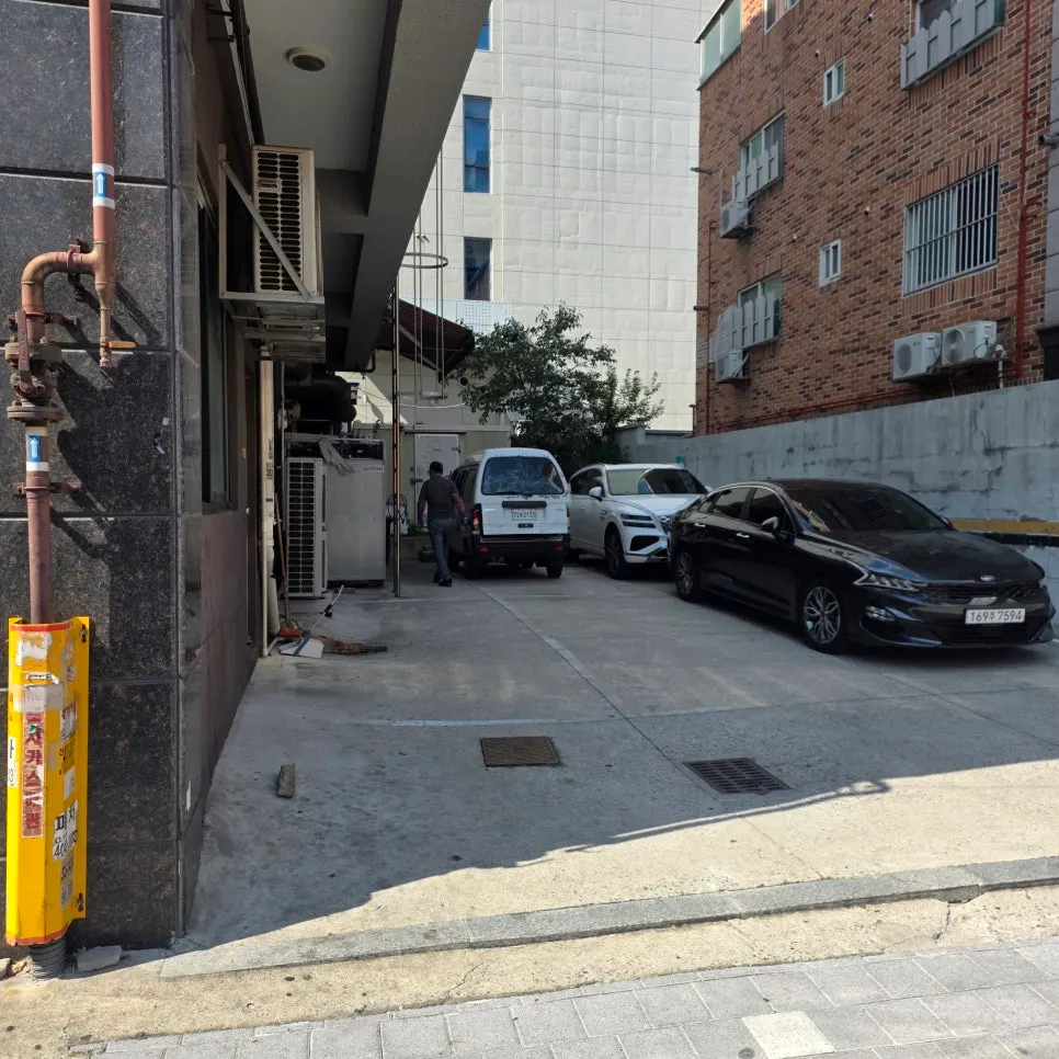 무보까국밥 감삼점 주차장 골목