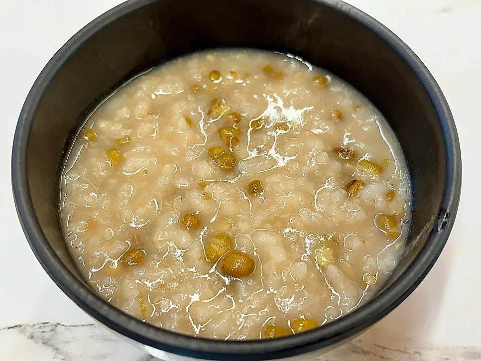 Free duck mung bean porridge served as dessert