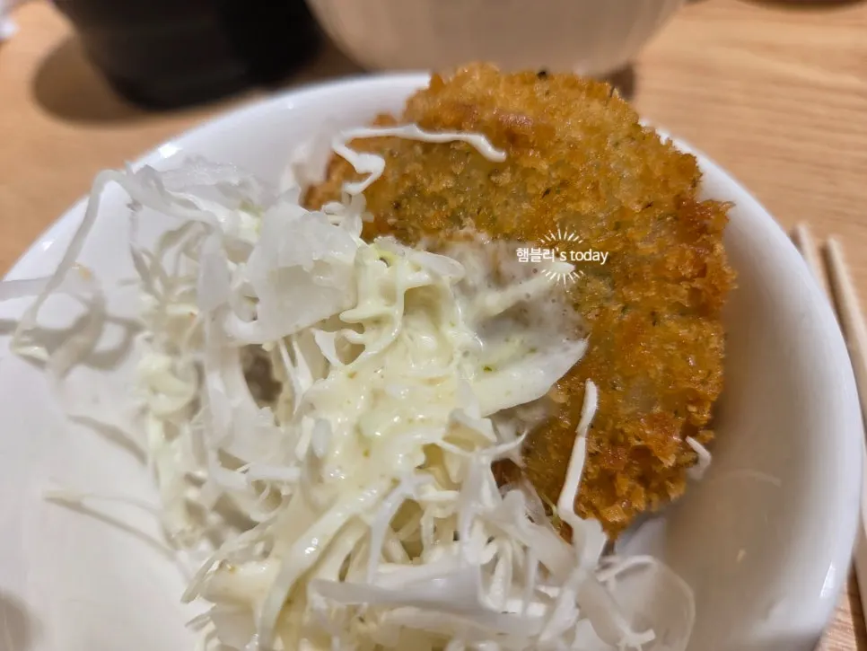 세트로 나온 미니 우동