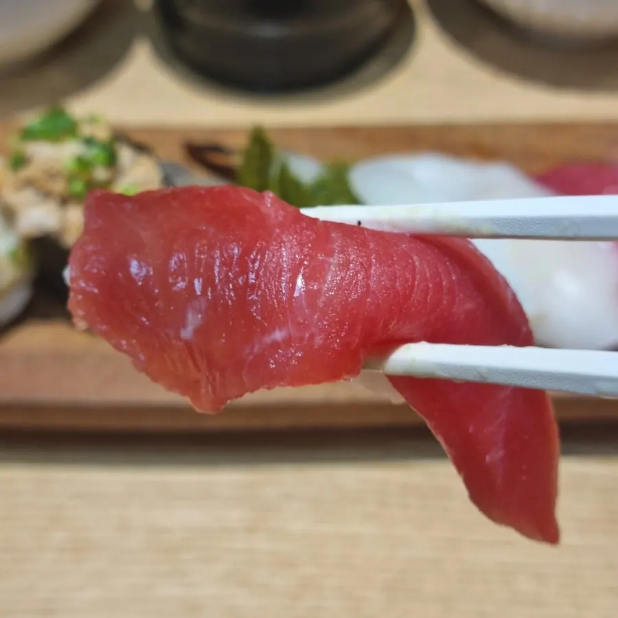 연어초밥 한 점