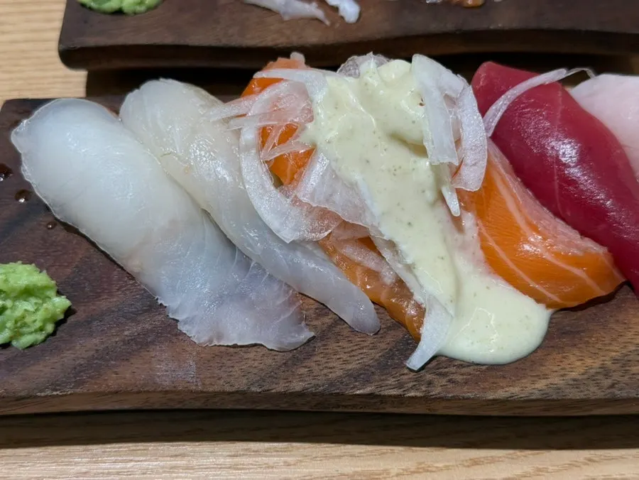 오마카세 초밥 한 점 클로즈업