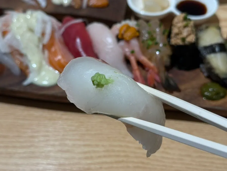 한 점씩 집어 먹은 오마카세 초밥
