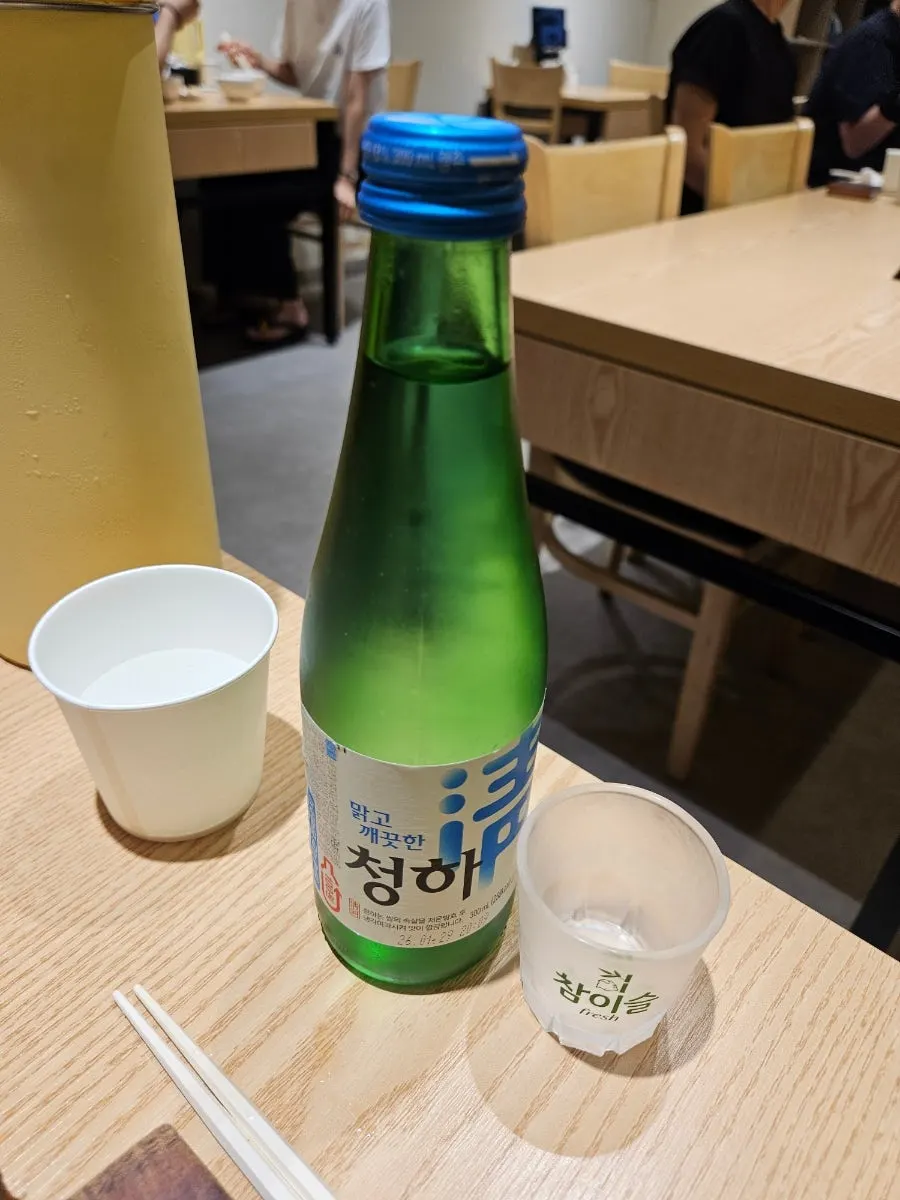다양한 네타의 초밥 세로 컷