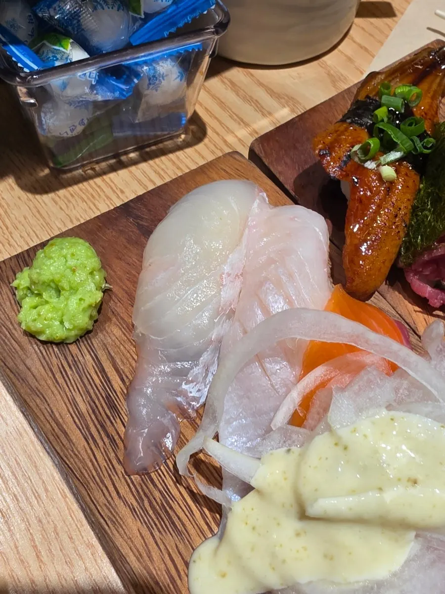 오마카세초밥 12피스 구성 클로즈업