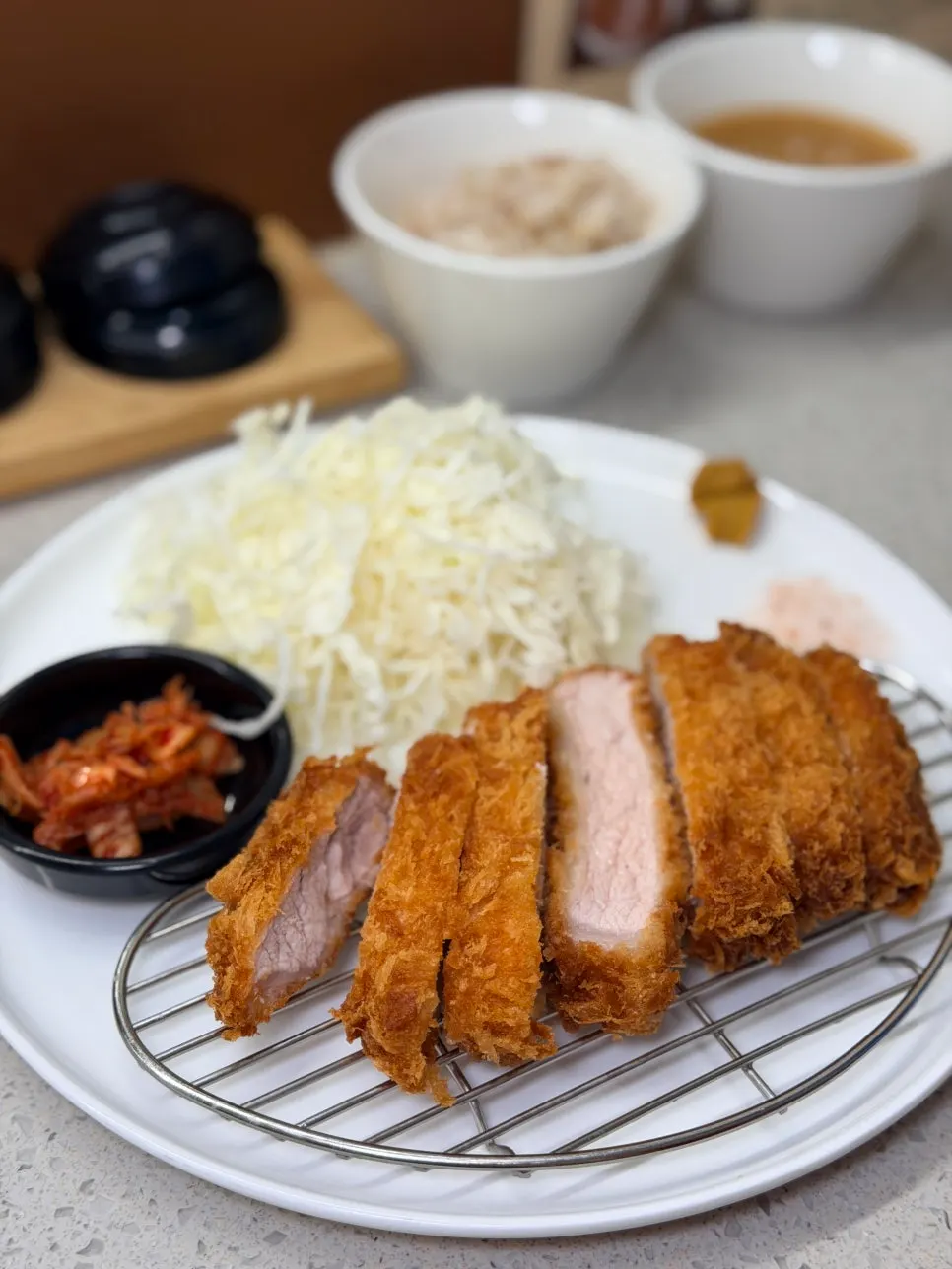 두툼한 로스카츠 등심