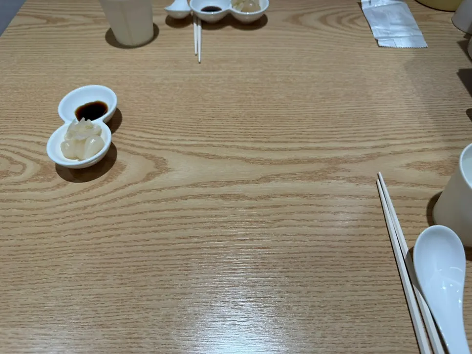 강한초밥에서 주문한 맥주 한 잔