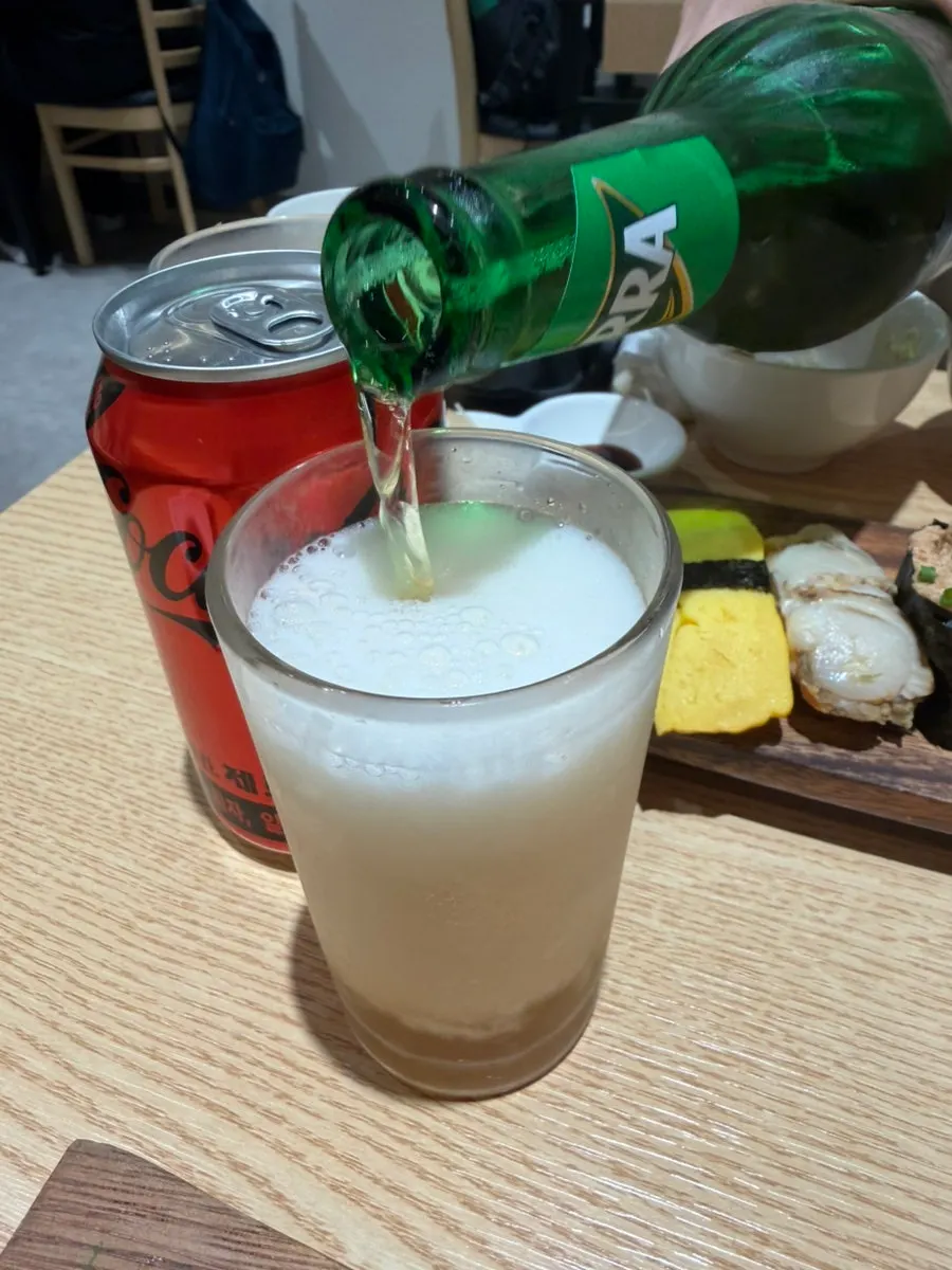 맥주와 함께 즐긴 강한특초밥 상차림
