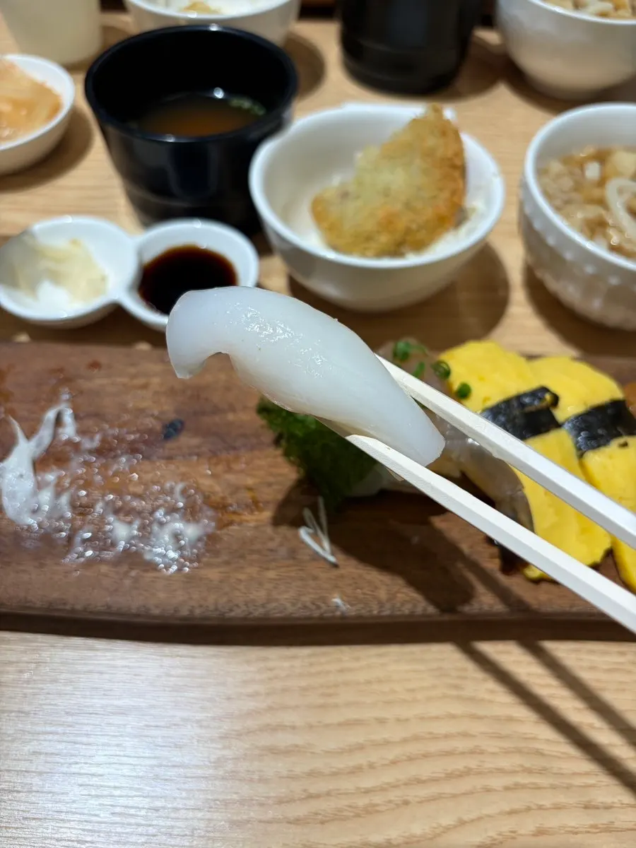 Side view of sushi showing the right amount of rice
