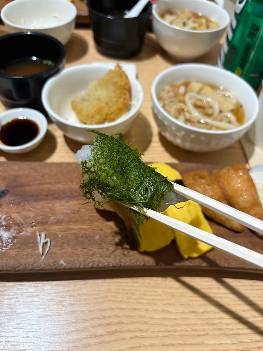 Squid sushi and gamtae shrimp sushi