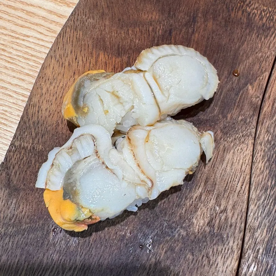 Two pieces of extra scallop sushi
