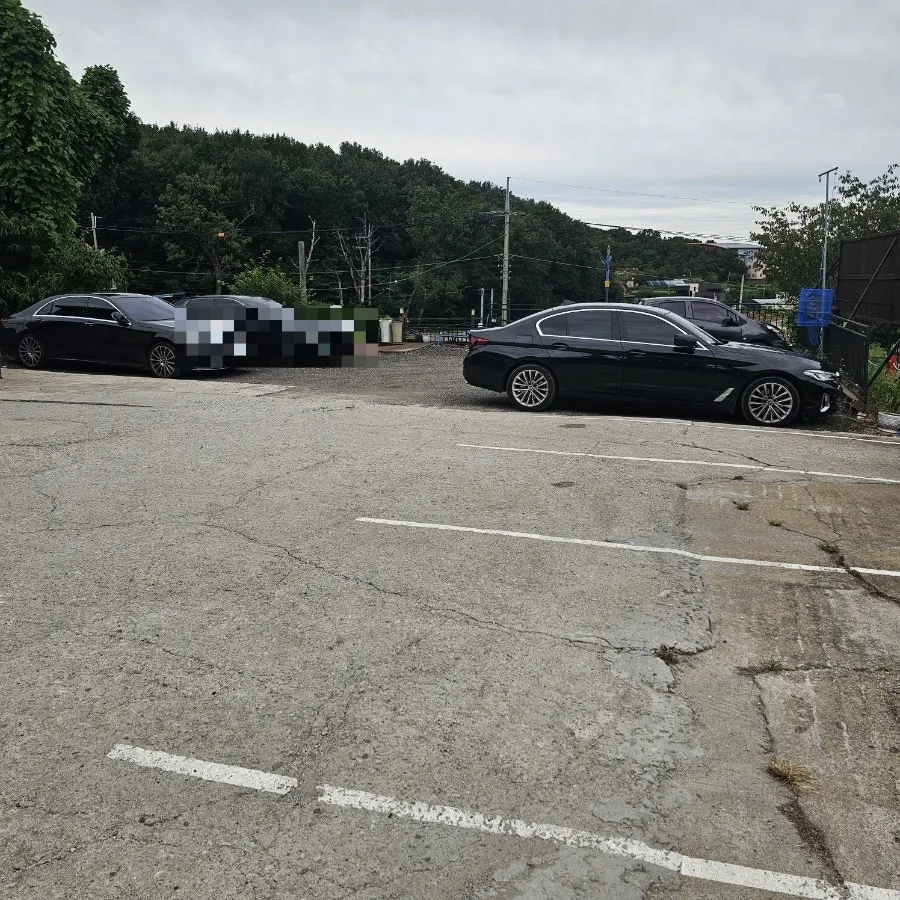 Road near Deok Ori Jumulleok Ganghwa Main Branch, easy to reach by car