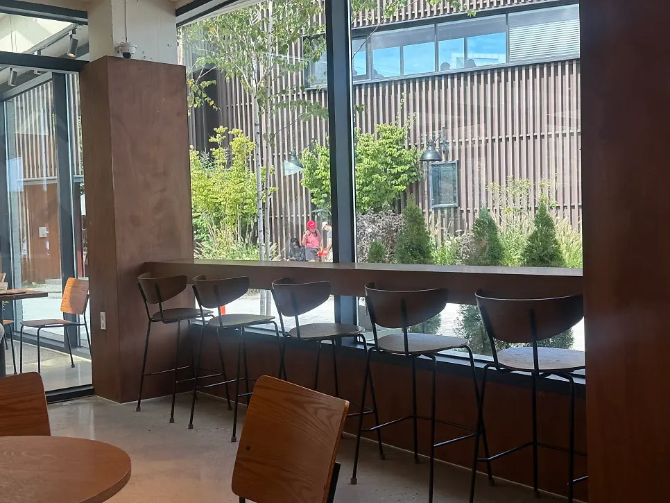 Outdoor seating in front of the café
