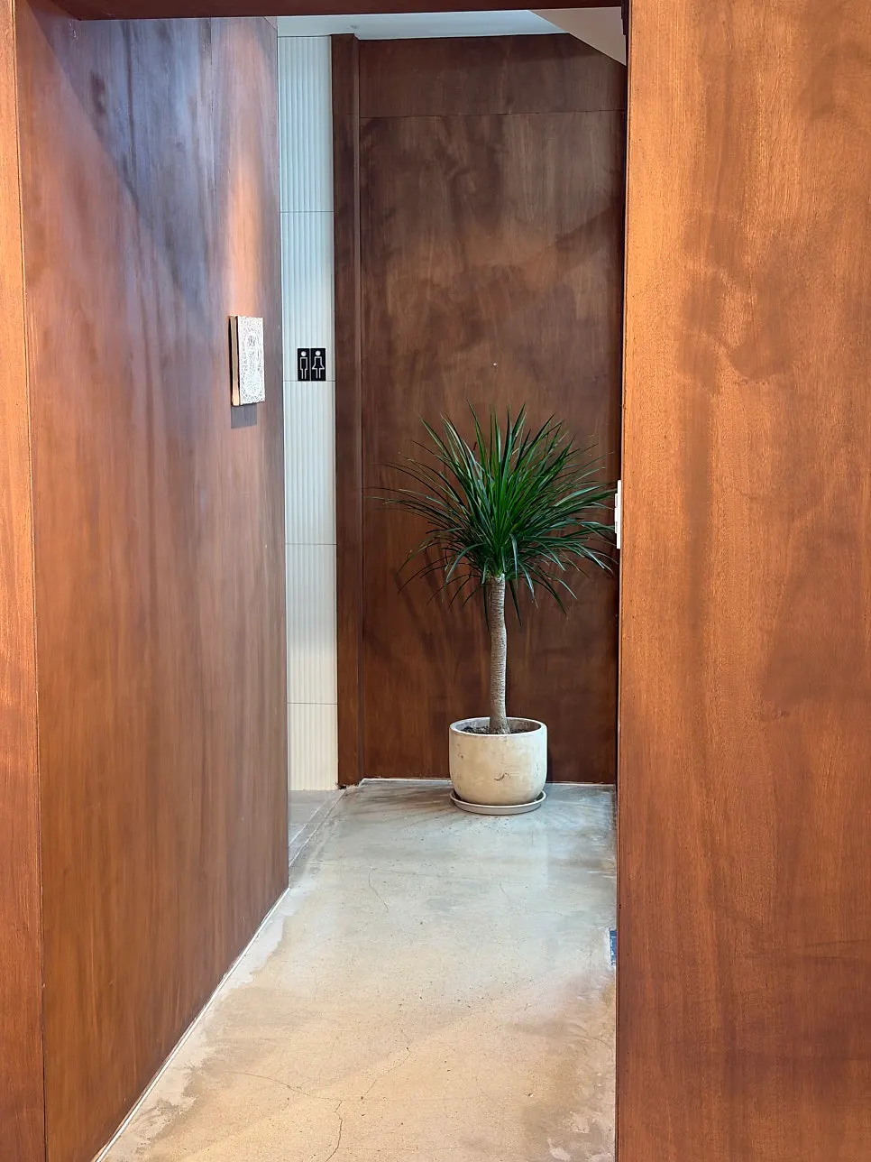Hallway leading to the café restrooms