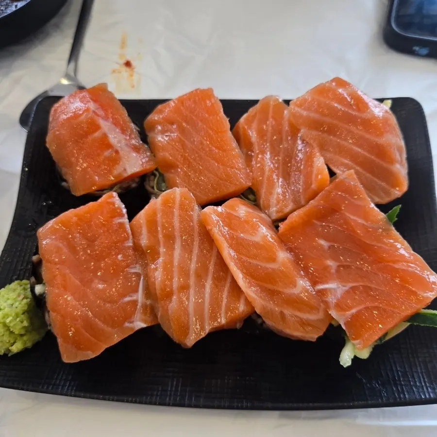 Salmon keto buckwheat gimbap topped with salmon