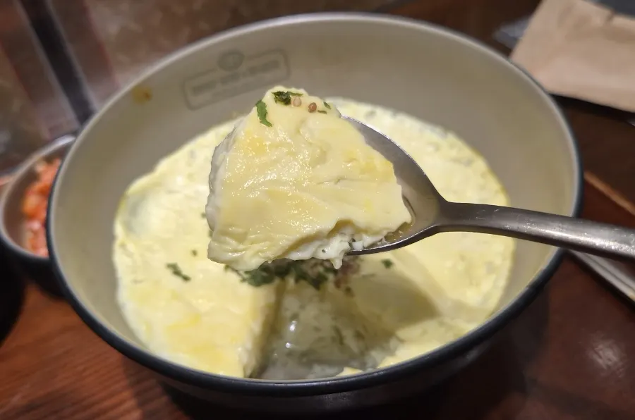 Basic side dishes served with the jjageuli