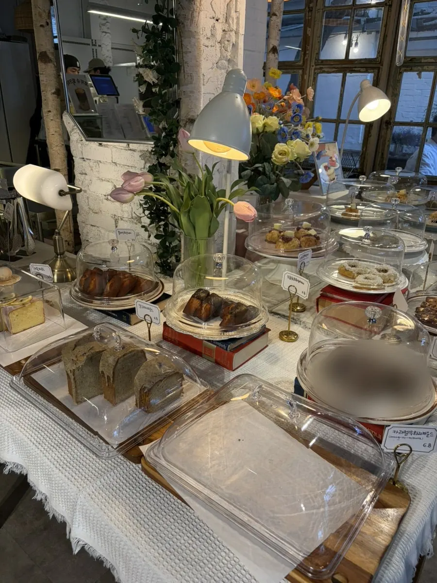 Elaborately arranged dessert showcase