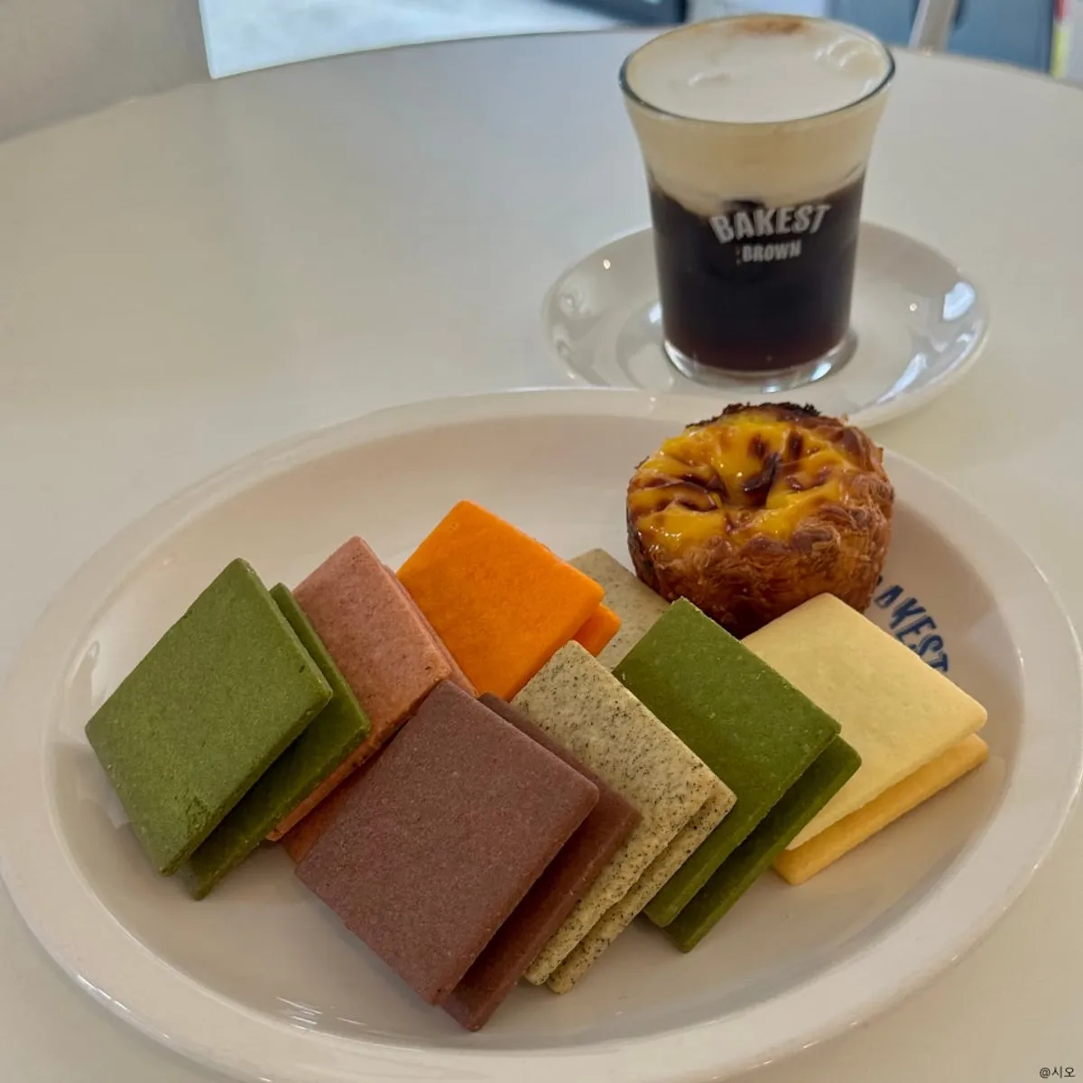 Main photo of Bakerist Brown, a bakery café near Gangnam Station