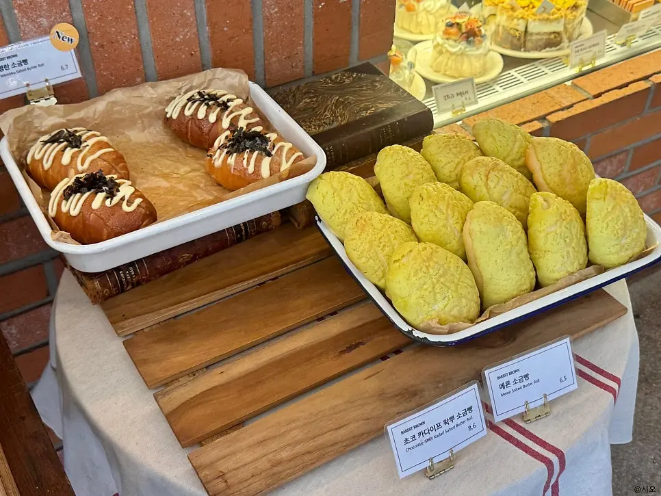 Browsing the variety of bread at Bakerist Brown