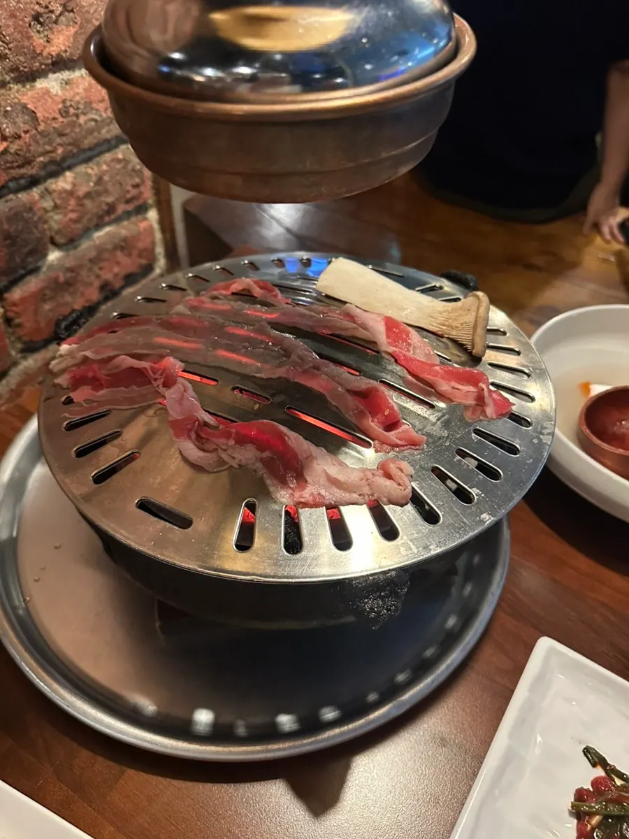 Golden-brown grilled woo-samgyeop