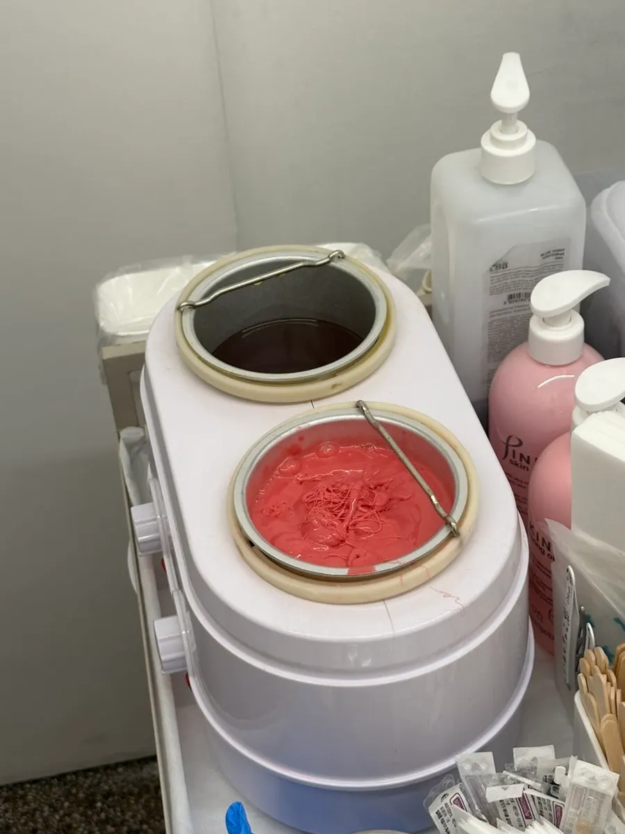 Lycon Pinky wax warmer and treatment prep